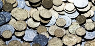 В Україні 50-копійчані монети продають по 13 тисяч гривень: як відрізнити цінні грошові знаки - today.ua