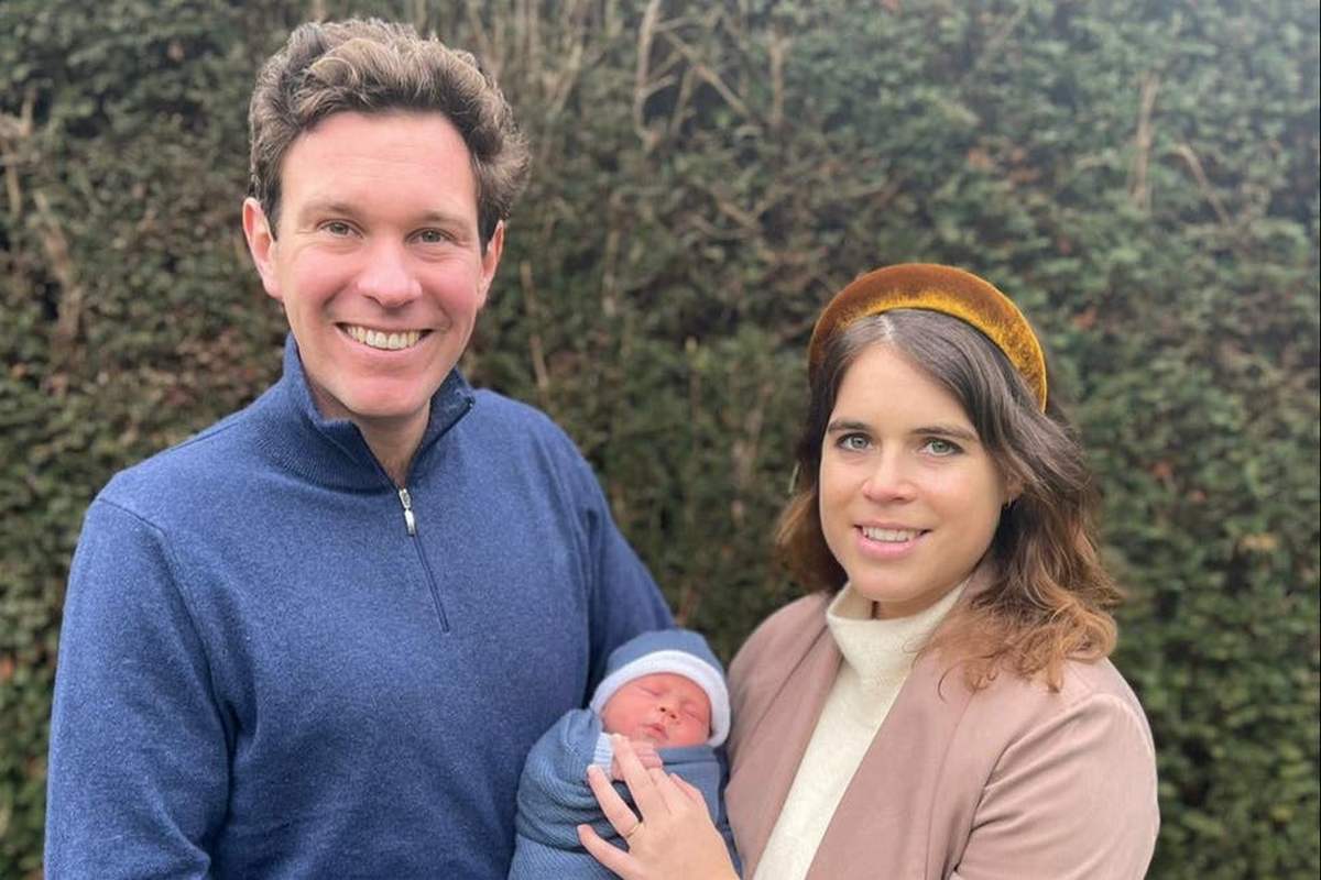 Несмотря на проблемы со здоровьем: Елизавета II тайно посетила крестины своих правнуков - today.ua