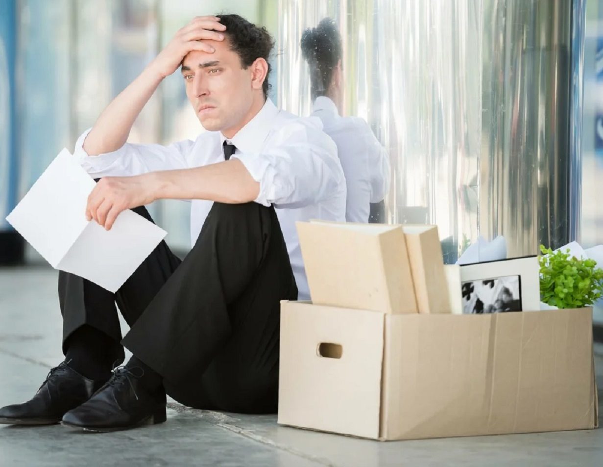 В Україні поменшає безробітних і зростуть зарплати у 2022 році