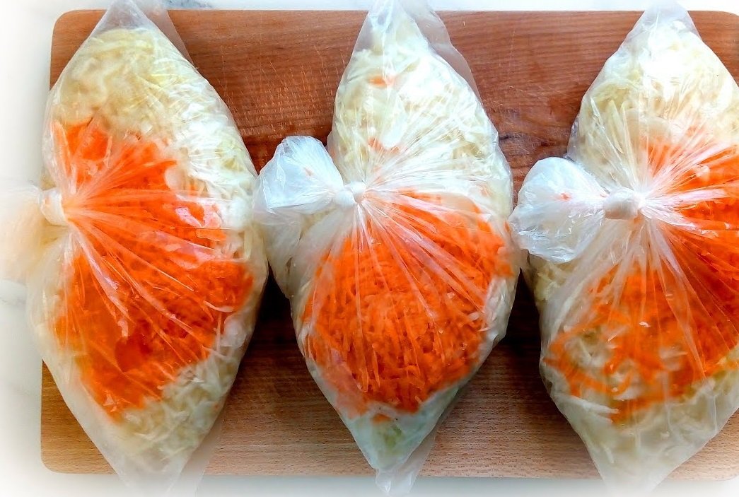 Квашеная капуста в пакете: самый простой рецепт вкусного витаминного салата