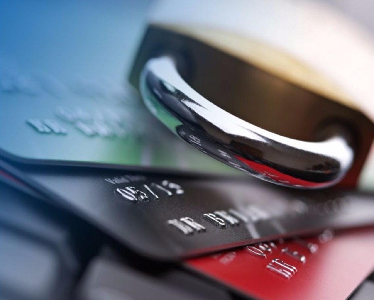 В Украине расширили список банков, которые будут блокировать карты должников