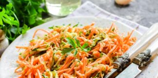 Морковь по-корейски с маринованными огурцами: рецепт вкусного салата к праздничному столу - today.ua
