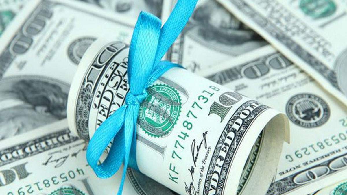 Украина получит $700 миллионов от МВФ: как изменится курс гривны после нового транша