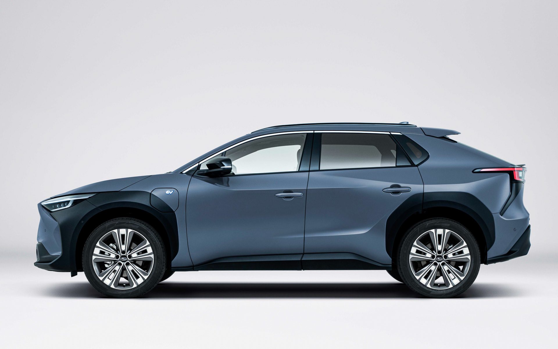 Subaru представила свій перший електромобіль “для всіх“ 