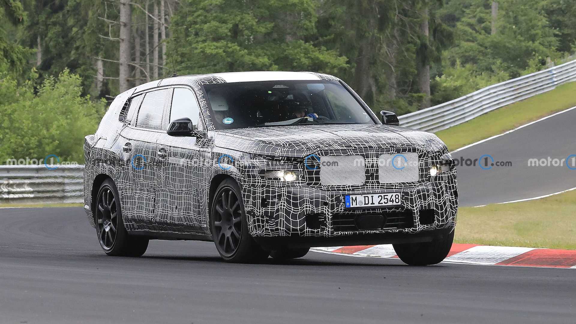 Названа дата, когда покажут новый внедорожник BMW