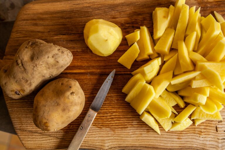 Як обрати картоплю для смаження або пюре: поради від досвідчених кулінарів - today.ua