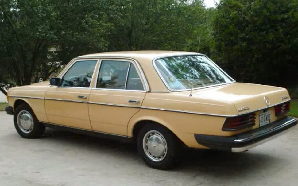 В Сети показали Mercedes с пробегом 2 млн км - today.ua