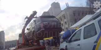 У Києві поліція за неоплачені штрафи забрала Range Rover - today.ua