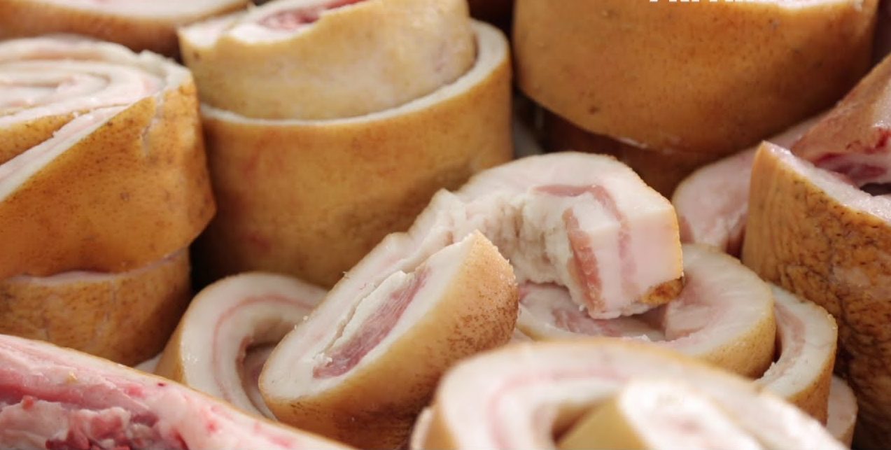 В Україні продовжує дорожчати сало: скільки коштує кілограм, і чому на ринку утворився дефіцит