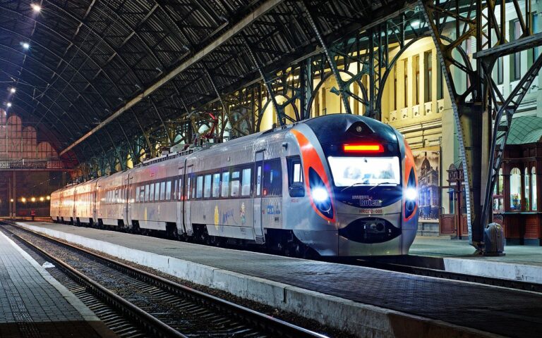 Укрзализныця свяжет между собой поездами Интерсити все областные центры Украины: названы сроки - today.ua