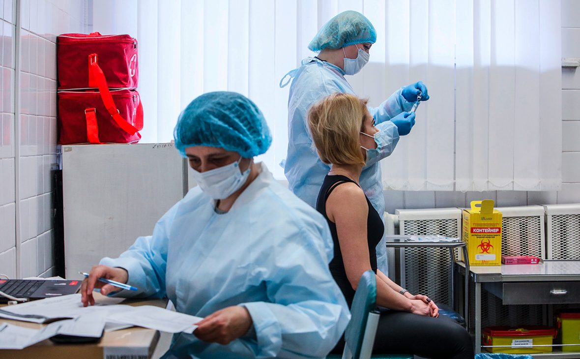 У Зеленского уточнили, получат ли 1000 гривен те, кто вакцинируется до декабря