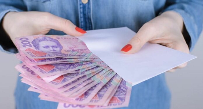 В Украине увеличится размер налогов с зарплат: сколько будут платить предприниматели после Нового года    - today.ua