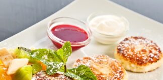 Пышные сырники без муки на скорую руку: рецепт вкусного и полезного завтрака для всей семьи - today.ua