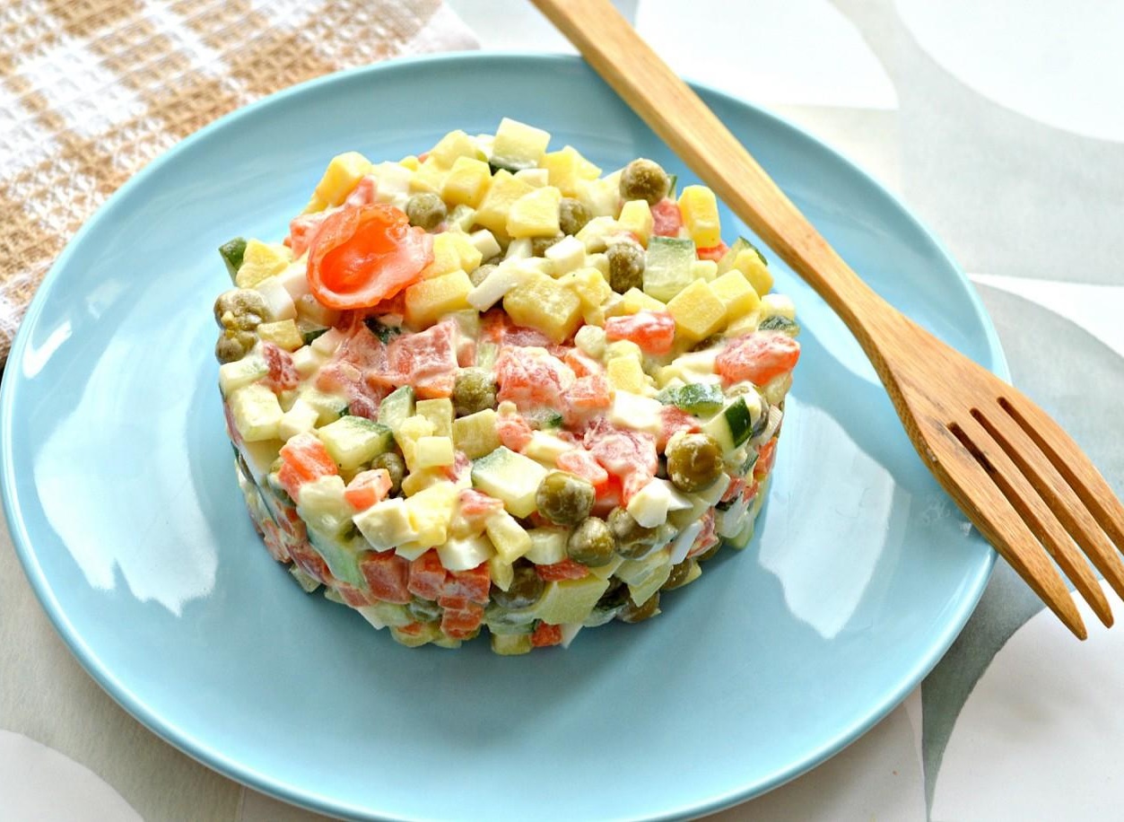 Скільки можна зберігати Олів'є: термін придатності готового салату та способи його продовження - today.ua