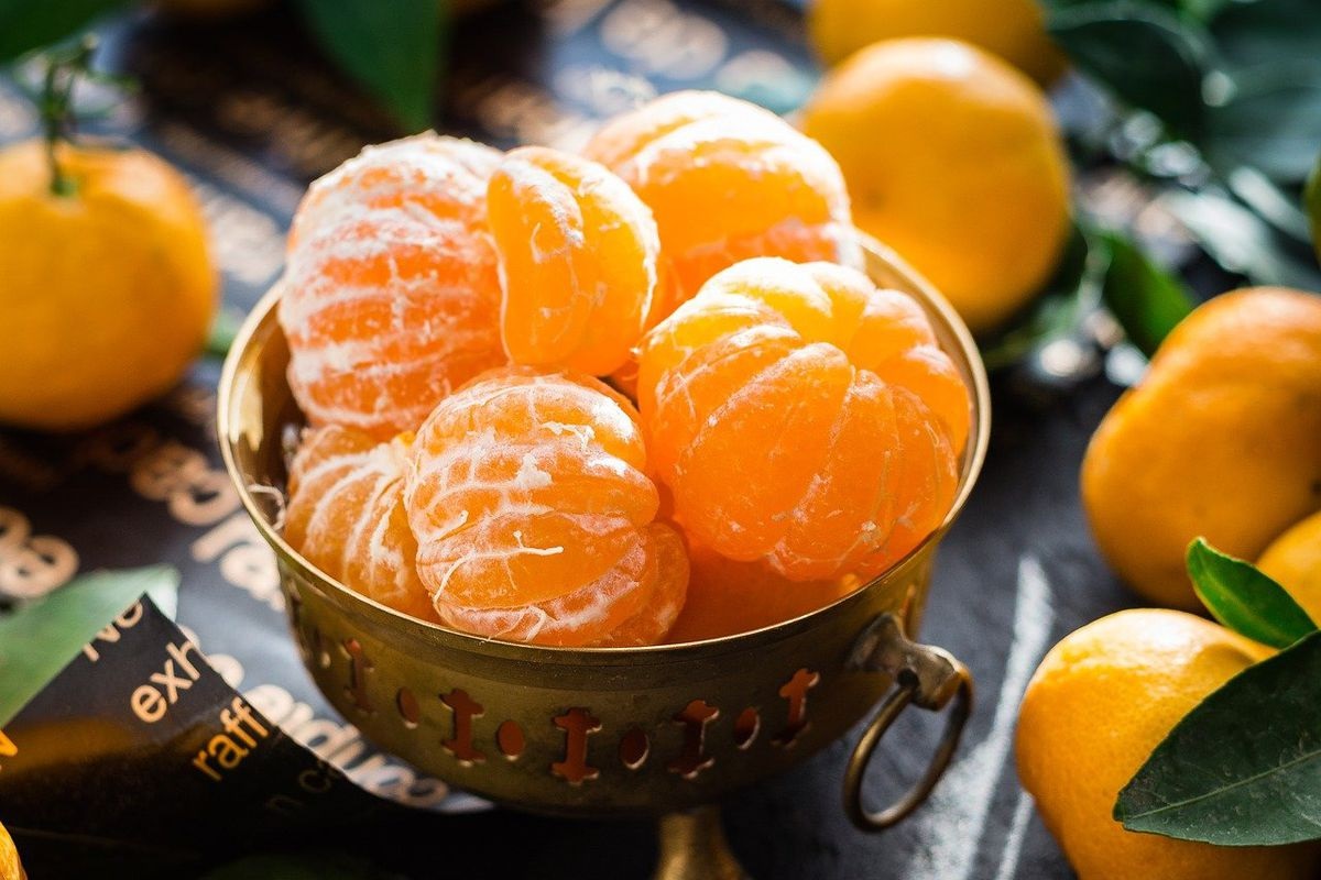Як вибрати смачні мандарини: зовнішній вигляд та аромат розкажуть про якість фруктів