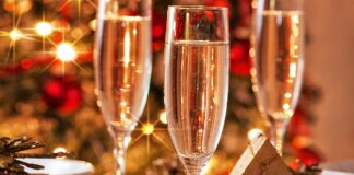 ТОП-5 лучших закусок под шампанское на Новый год: секреты идеального вкуса - today.ua