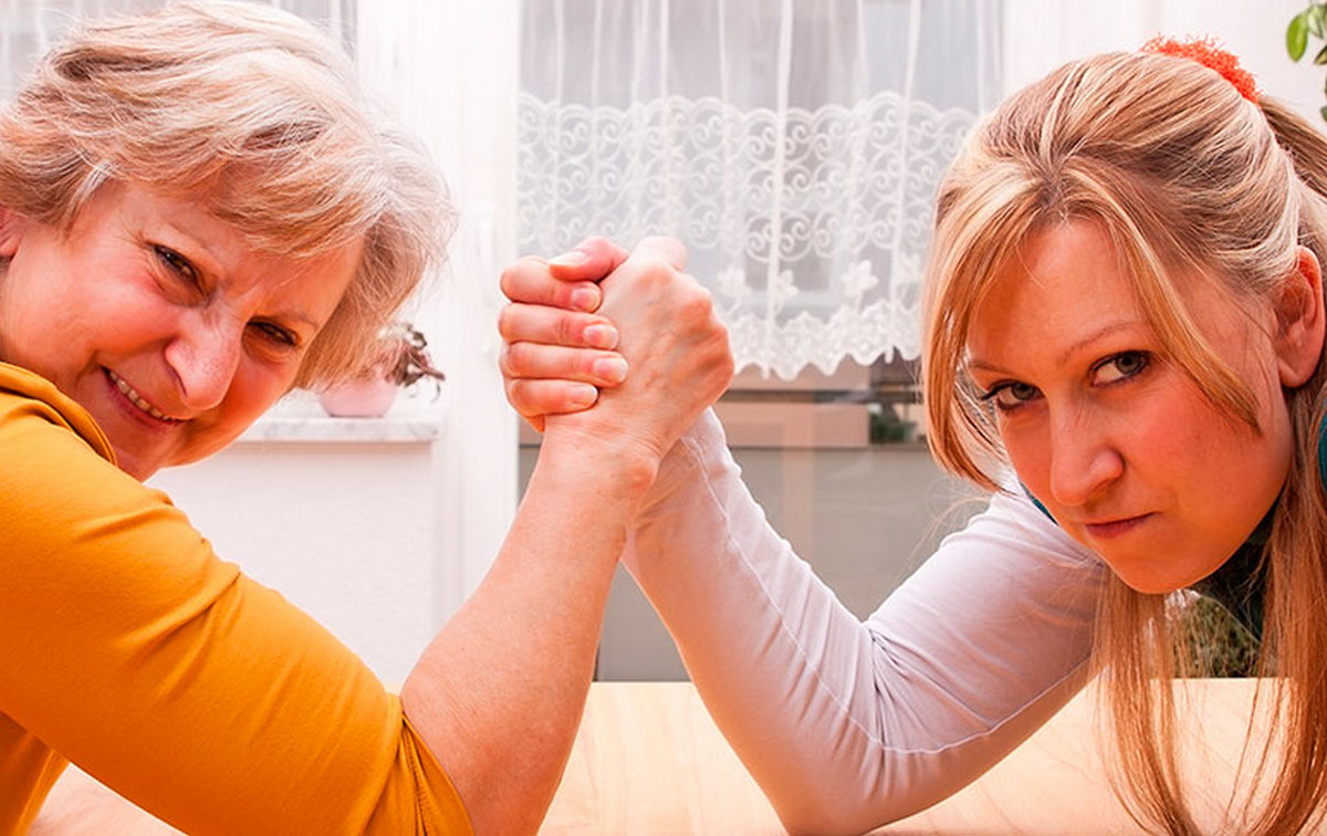 Три самые злые свекрови по знаку Зодиака: они превратят жизнь невестки в ад - today.ua