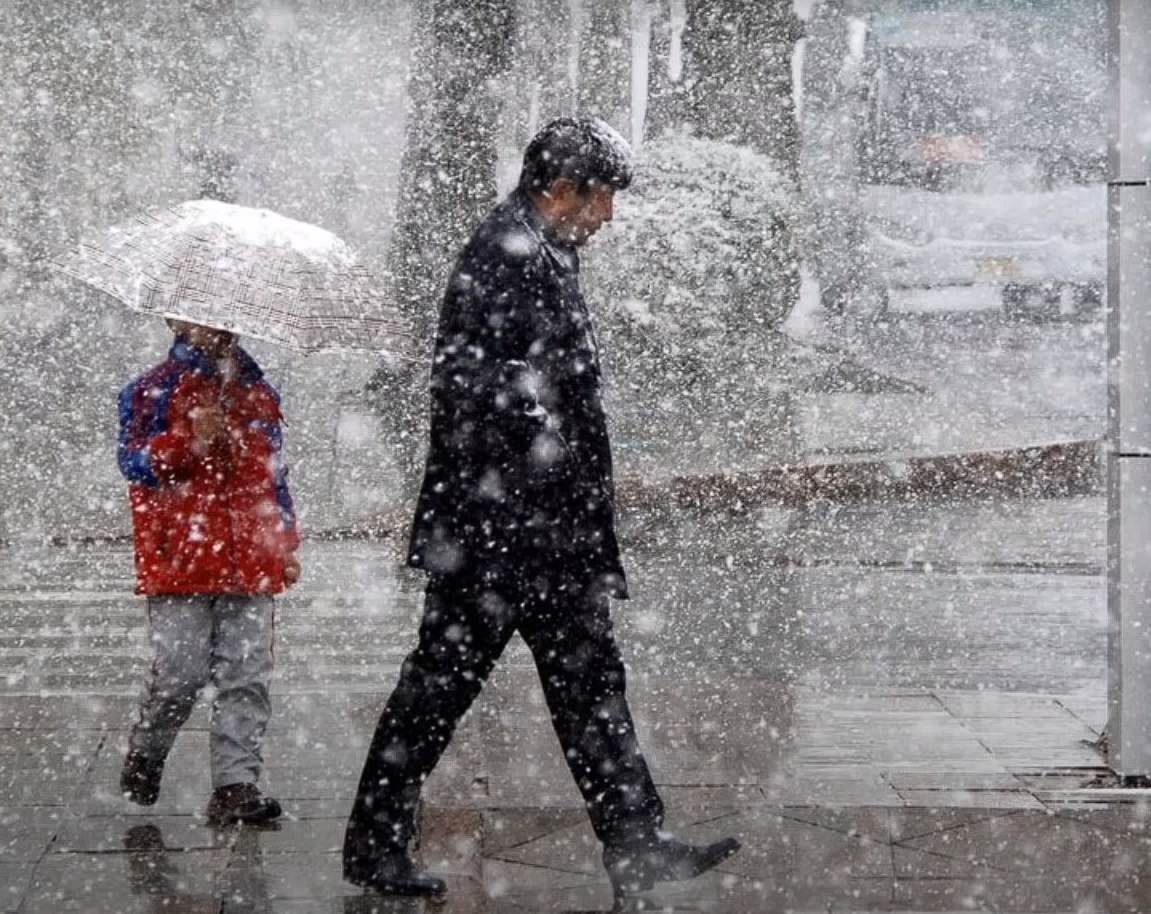 Погода на Новый год в Украине резко изменится: после дождей ударят морозы до -15