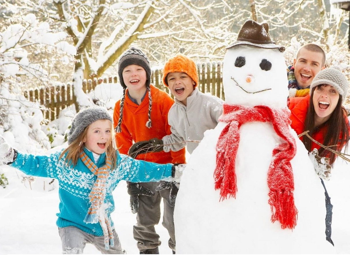 Зимові канікули в Україні перенесли: у регіонах оновили графіки відпочинку для школярів