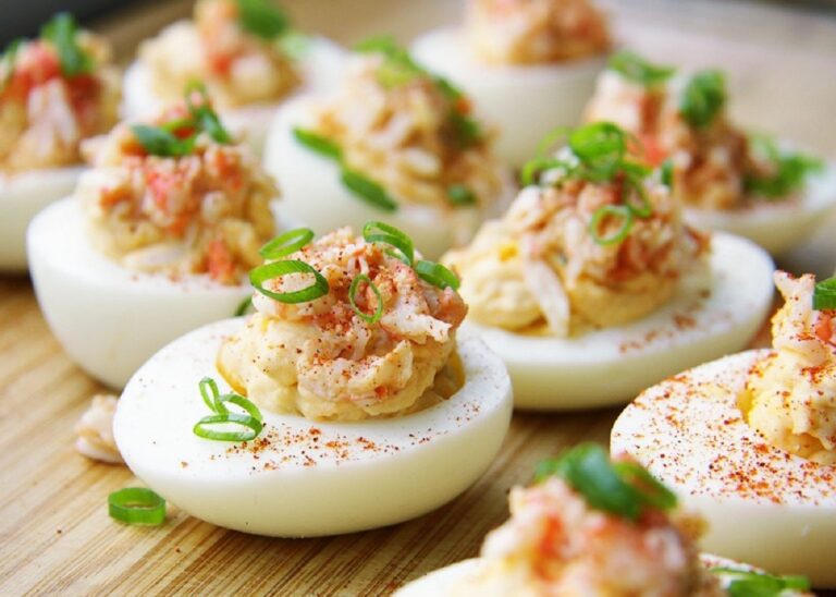 Чотири найкращі закуски з яєць на святковий стіл: добірка рецептів незвичних та смачних страв - today.ua