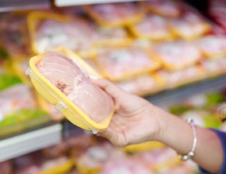 В Україні виявили заражену сальмонелою курятину з Польщі: названі виробники - today.ua