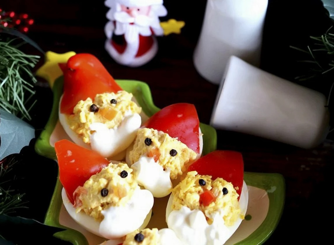 Четыре лучшие закуски из яиц на новогодний стол: подборка рецептов необычных и вкусных блюд