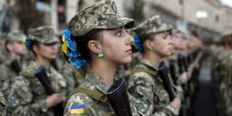 Рынок труда изменился: украинки активно осваивают “мужские“ профессии - today.ua