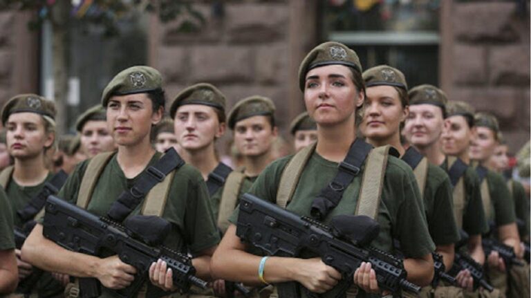 Військовий облік для жінок: у Міноборони розповіли, що буде з вагітними і матерями малолітніх дітей - today.ua