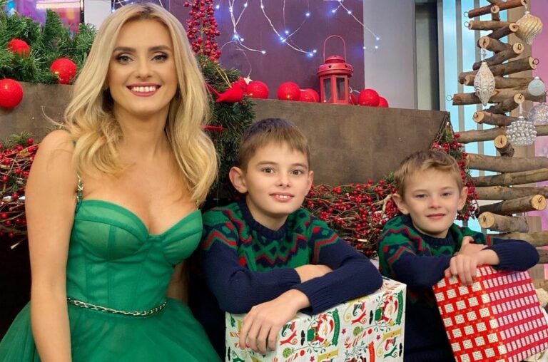 Гора подарков и гаджетов: Ирина Федишин показала, что подарила детям на День святого Николая - today.ua