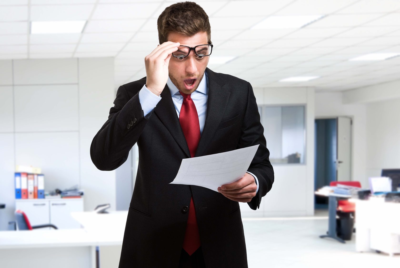 Новий трудовий договір: Верховна Рада прийняла закон про роботу без фіксованого періоду та гарантій