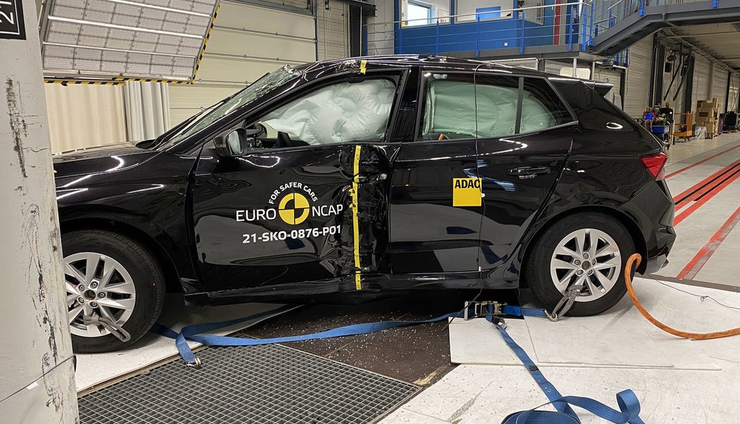 Нову Skoda Fabia розбили у краш-тестах: цікавий підсумок - today.ua