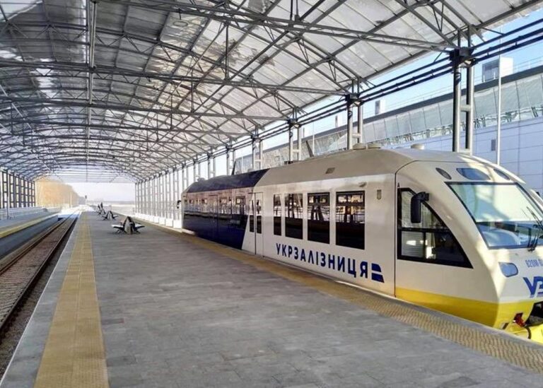 В аеропорт “Бориспіль“ запустять нові електрички: пасажирам назвали перелік зупинок - today.ua