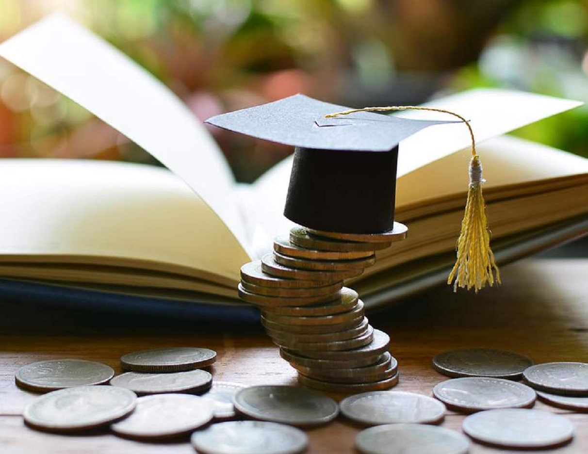 Налоговая скидка: украинцам вернут часть денег за обучение ребенка