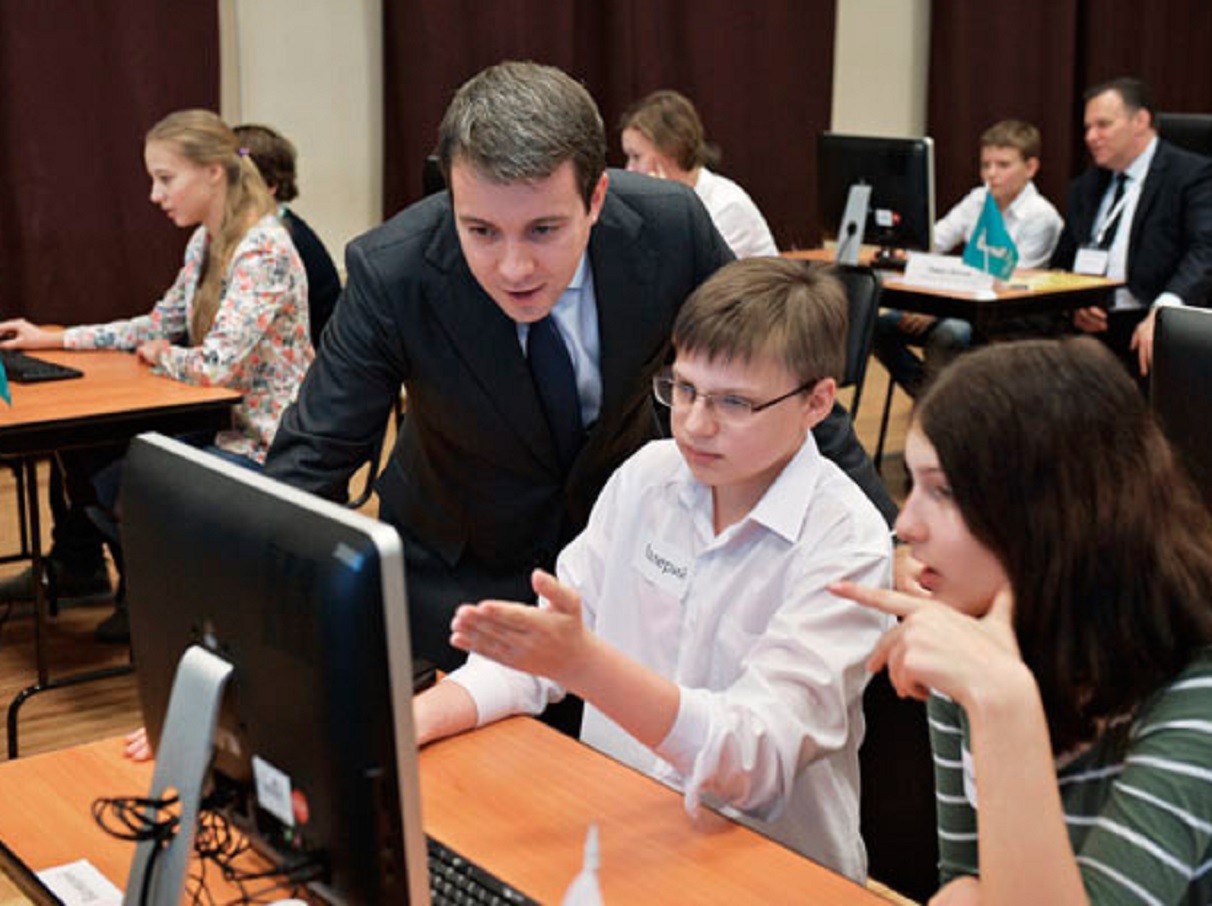 У школах України дозволять працювати людям без педагогічної освіти