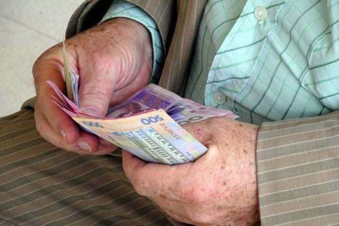 В Україні перерахують пенсії та додадуть по 2,5% за кожні півроку роботи