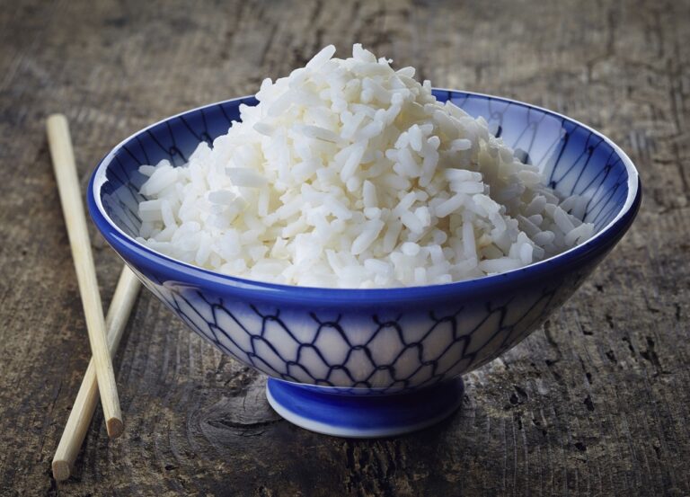 Як зварити розсипчастий рис: секрети приготування ідеальної страви - today.ua