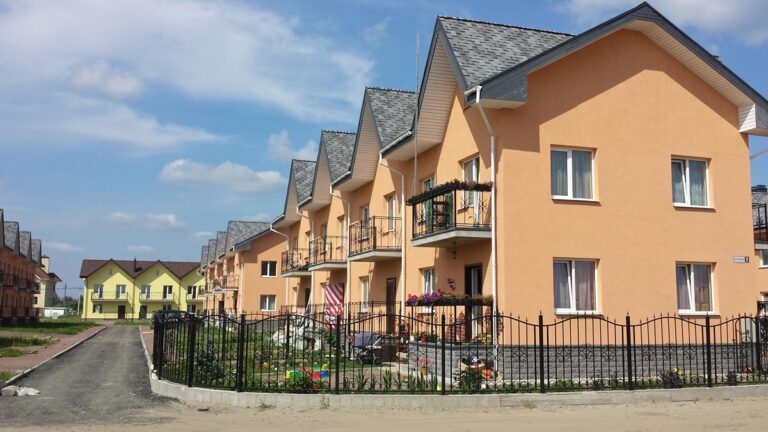 В Україні зростає попит на заміську нерухомість: які будинки пропонують забудовники, і що буде з цінами - today.ua