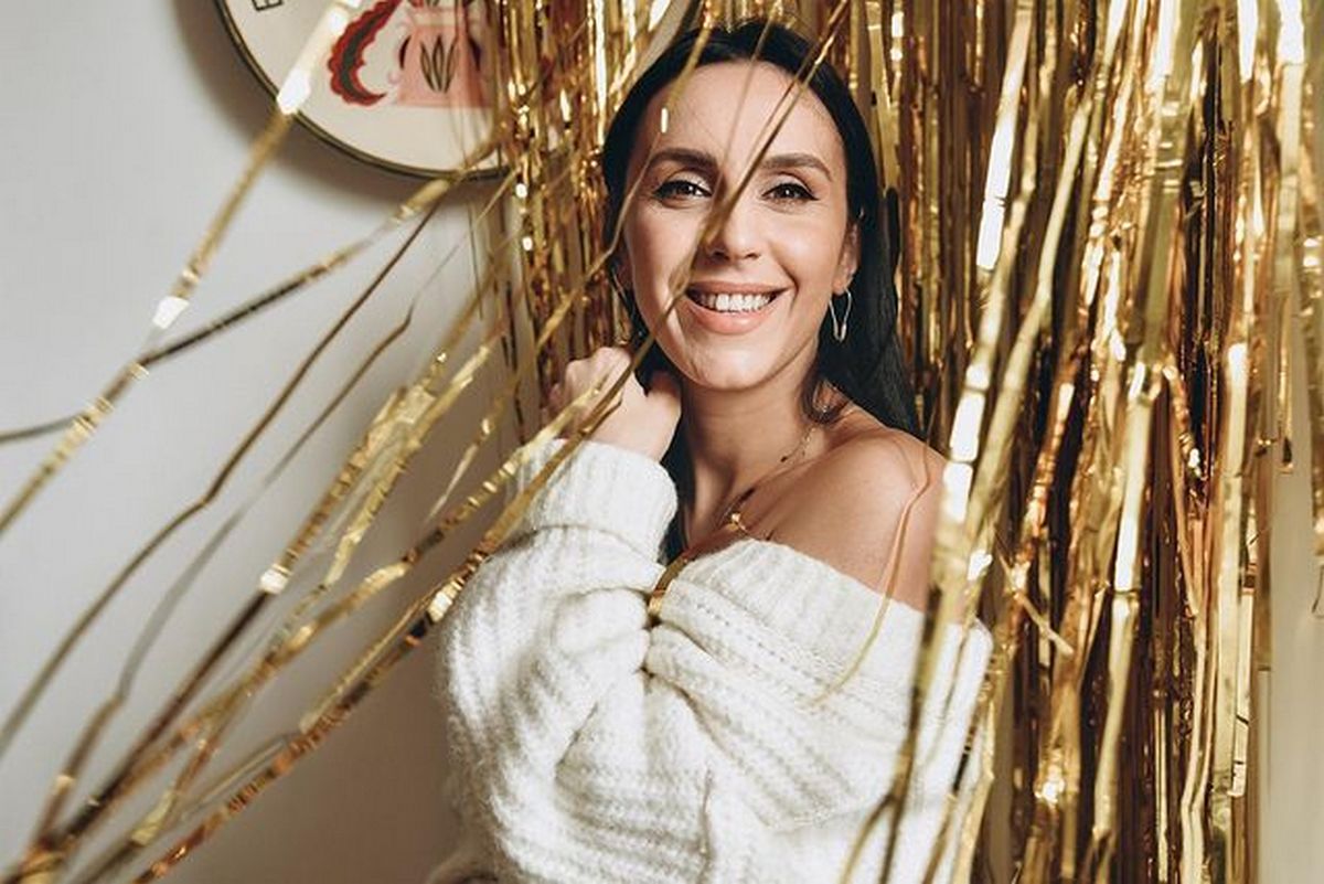 Дівчинка 20 років: Джамала показала чесне фото без макіяжу - today.ua