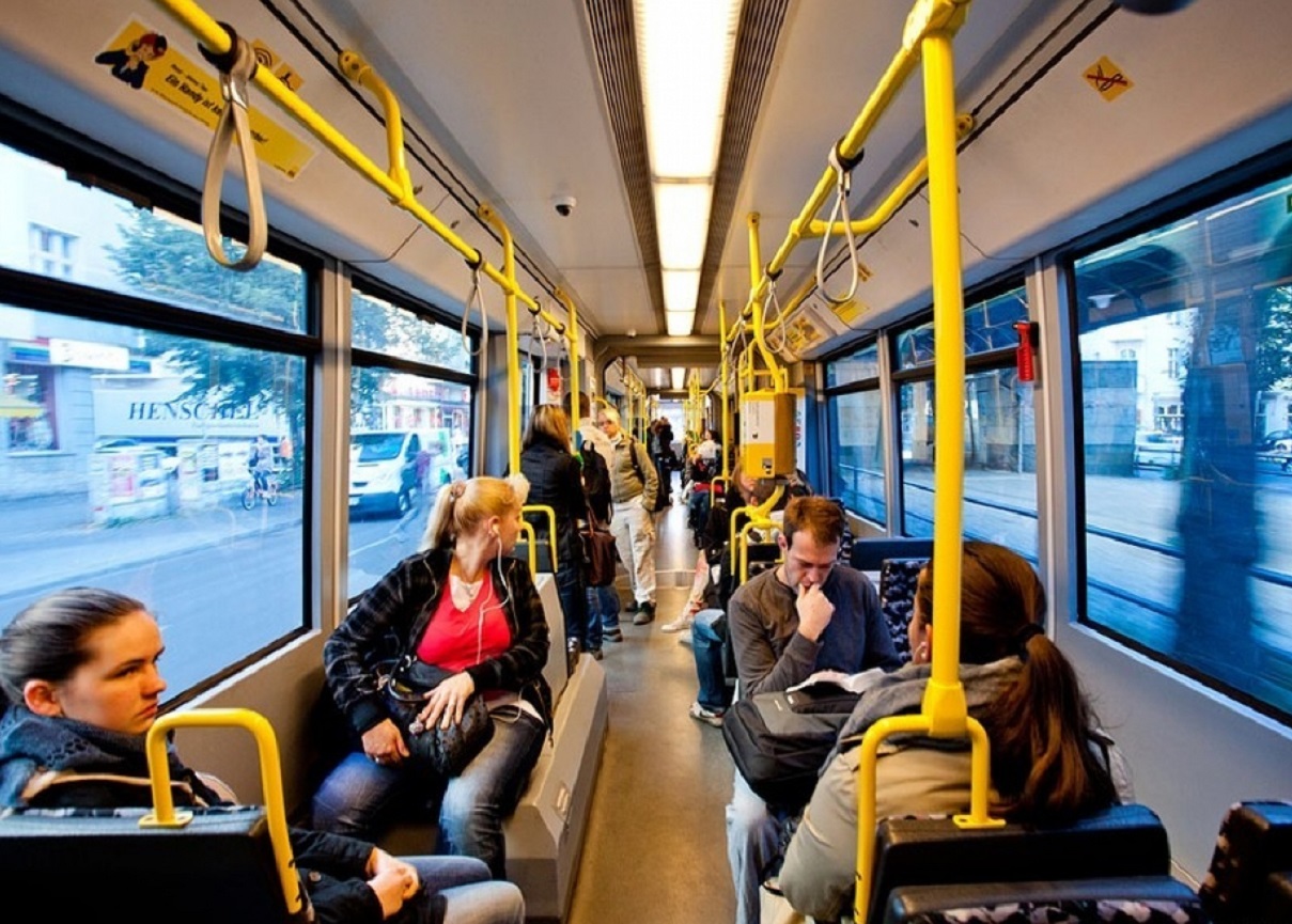 В Киеве решили сделать проезд в общественном транспорте бесплатным