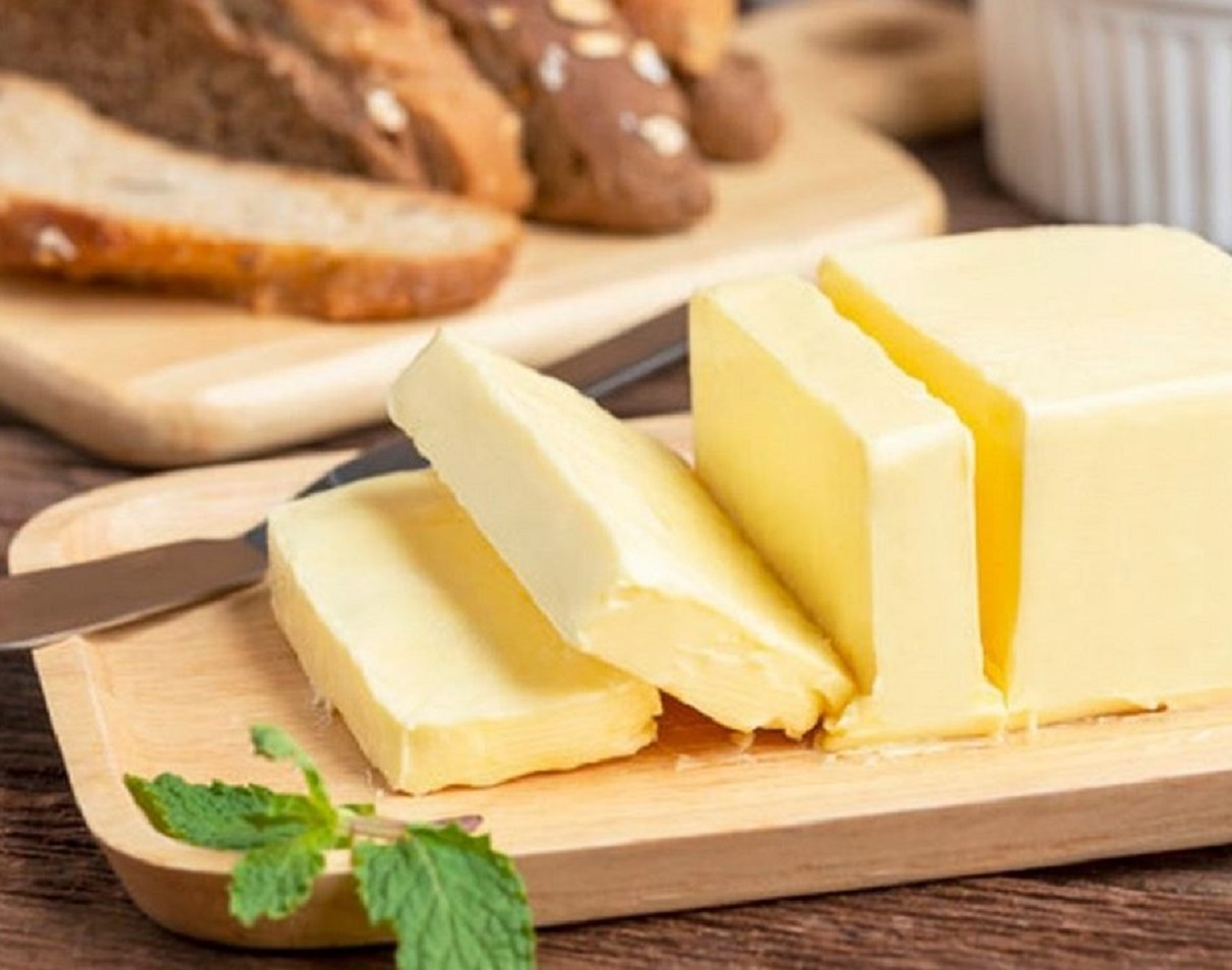 Качество сливочного масла в домашних условиях можно проверить водкой