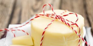 Сыр сулугуни в домашних условиях получается дешевле и вкуснее: секреты приготовления - today.ua