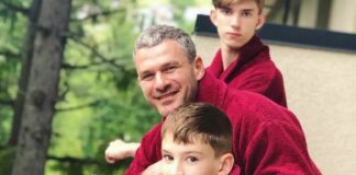 Муж Тони Матвиенко показал редкое фото с подросшими сыновьями от первого брака - today.ua