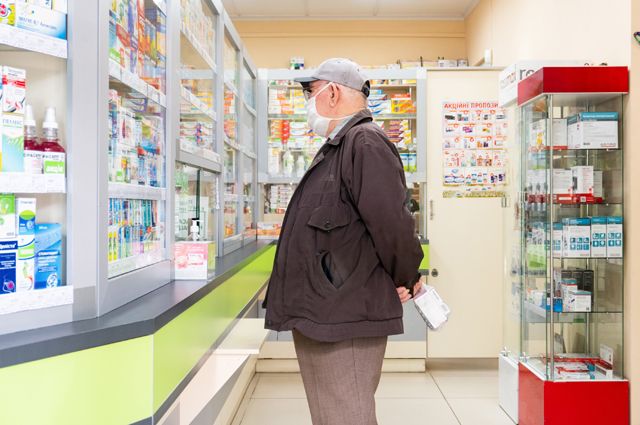 Украинцы уже могут покупать лекарства за “тысячу Зеленского“, но есть ограничения по возрасту