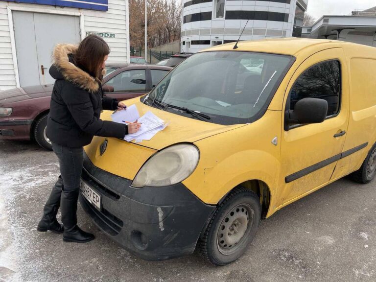 Не оплатил 13 штрафов: Автомобиль нарушителя ПДД продадут на аукционе - today.ua