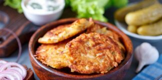 Деруны без муки и яиц: простой рецепт традиционных картофельных оладий      - today.ua