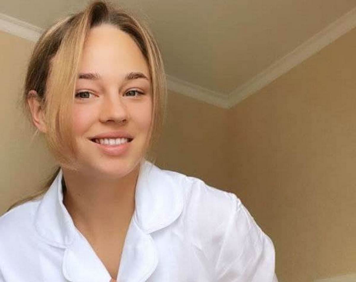 Набравшая в весе Дарья Белодед показала себя в топе и спортивных леггинсах      