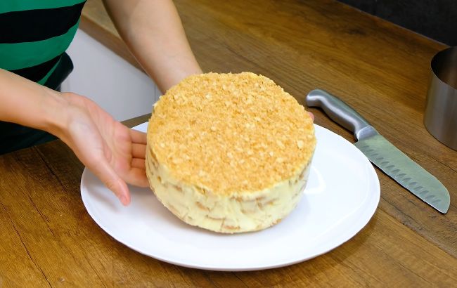 Торт “Наполеон“ за 20 хвилин – рецепт улюбленого десерту без випічки