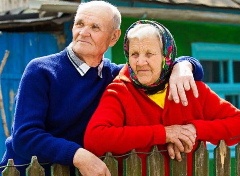 Украинским пенсионерам повысят пенсии на 650 гривен с марта: кто получит прибавку к выплатам - today.ua