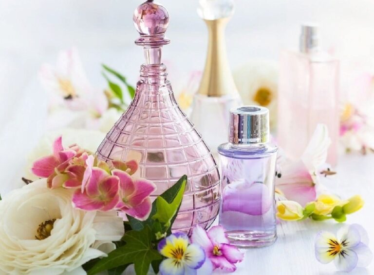 Які парфуми підходять різним знакам Зодіаку: інструкція по вибору подарунку на День Валентина - today.ua