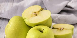 Яблоки разрушают зубную эмаль и содержат яд цианид: сколько фруктов можно съедать в день без вреда для здоровья - today.ua